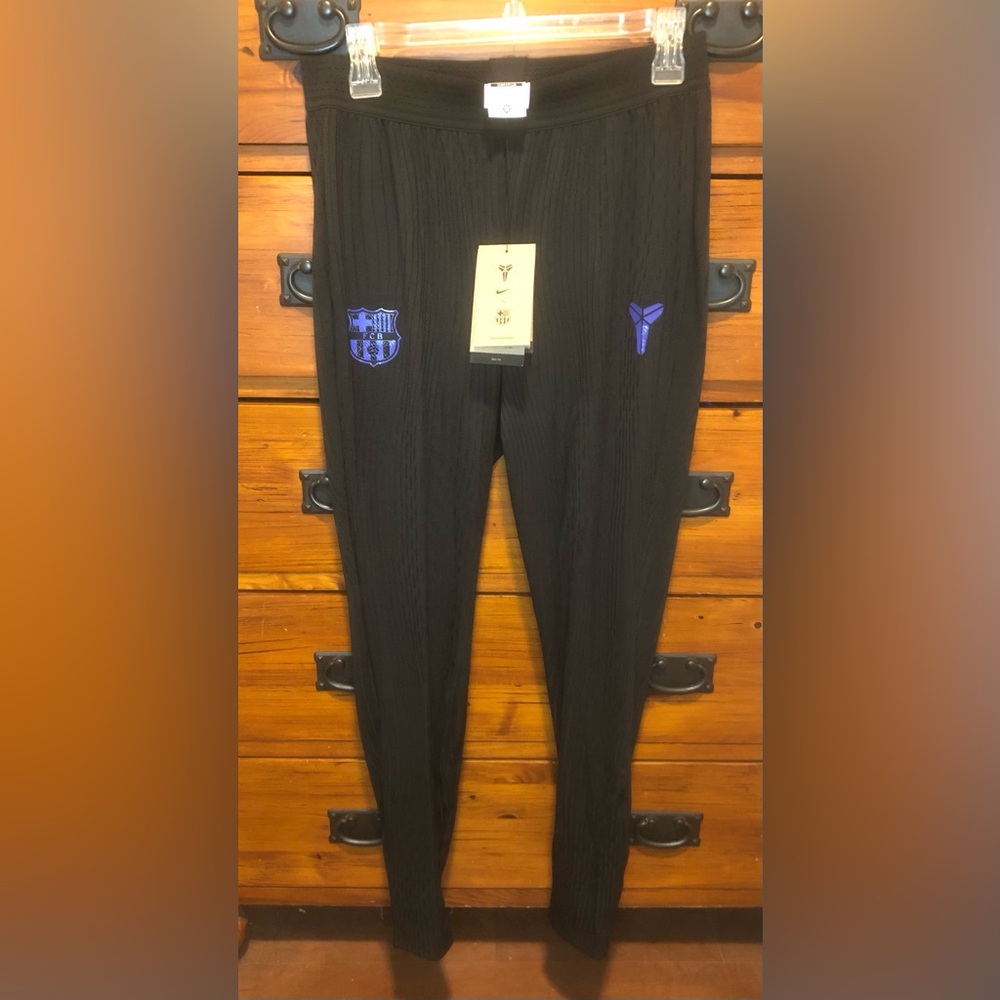 Nike Kobe x F.C. Barcelona Strike Elite Dri-Fit ADV Soccer Pants Men’s Size M